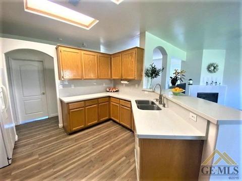 6906 Eagle Cap St, Bakersfield, CA 93311 photo 8
