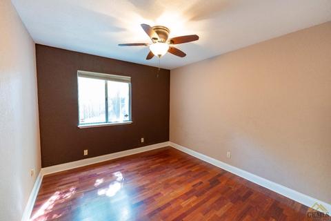 822 Burlingame Ave, Clovis, CA 93612 photo 35