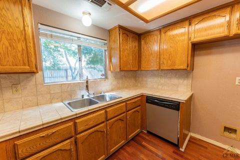 822 Burlingame Ave, Clovis, CA 93612 photo 26