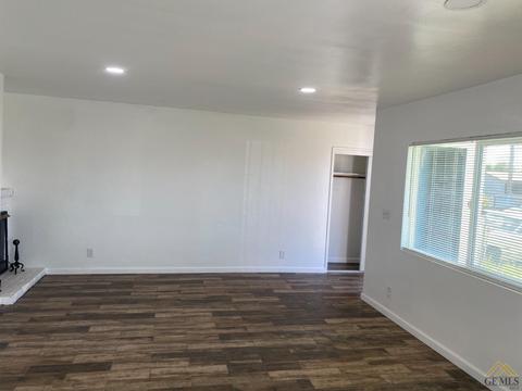 3208 Dore Dr, Bakersfield, CA 93304 photo 6