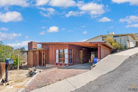 520 Washington Ave, Taft, CA 93268 photo 2