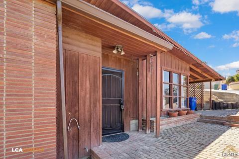 520 Washington Ave, Taft, CA 93268 photo 4