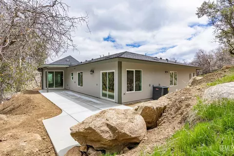 21905 Mountain Dr, Tehachapi, CA 93561 photo 32