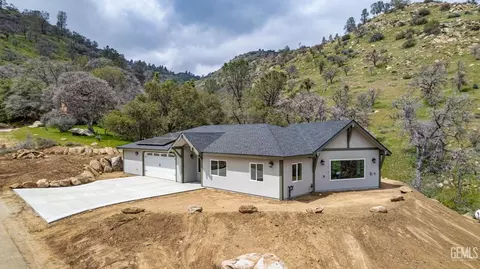 21905 Mountain Dr, Tehachapi, CA 93561 photo 1