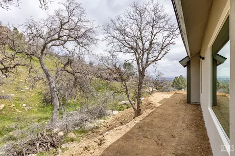 21905 Mountain Dr, Tehachapi, CA 93561 photo 30