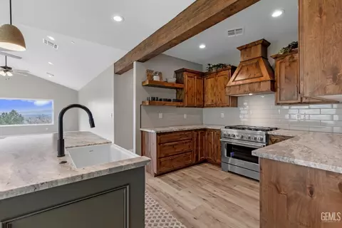 21905 Mountain Dr, Tehachapi, CA 93561 photo 14