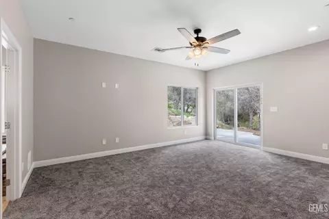 21905 Mountain Dr, Tehachapi, CA 93561 photo 18