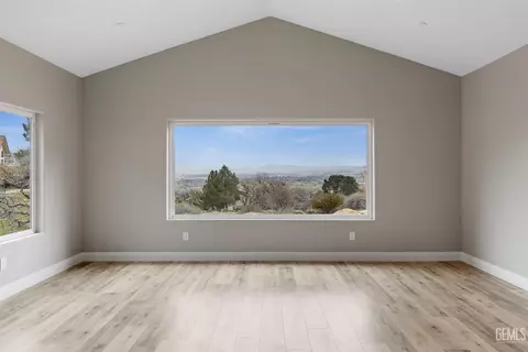 21905 Mountain Dr, Tehachapi, CA 93561 photo 11