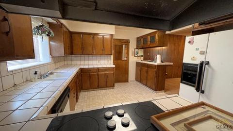 2507 Silver Dr, Bakersfield, CA 93306 photo 5