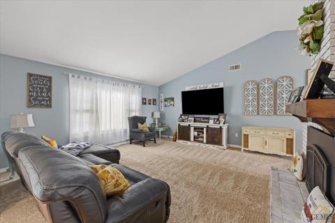 5017 Marble St, Bakersfield, CA 93313 photo 8