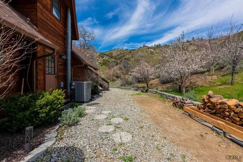 23881 Chia Ct, Tehachapi, CA 93561 photo 15