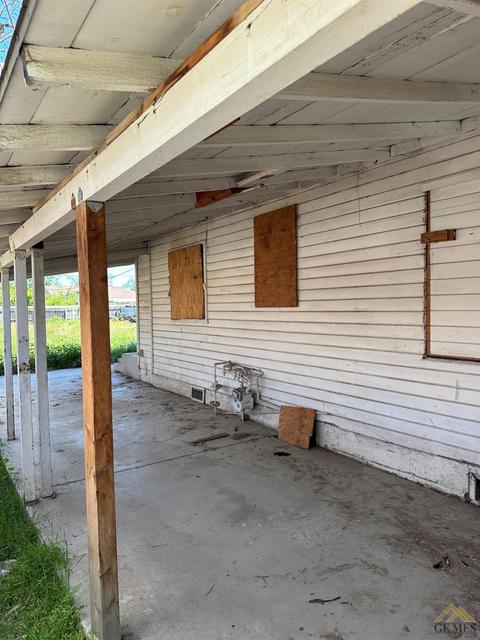 944 E St, Wasco, CA 93280 photo 14