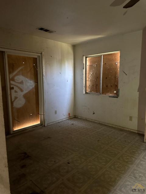 944 E St, Wasco, CA 93280 photo 11