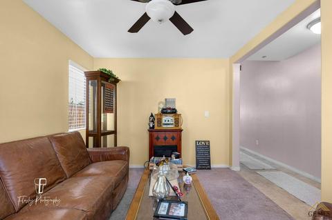 6430 Declaration Way, Bakersfield, CA 93313 photo 4