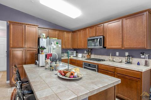 6430 Declaration Way, Bakersfield, CA 93313 photo 7
