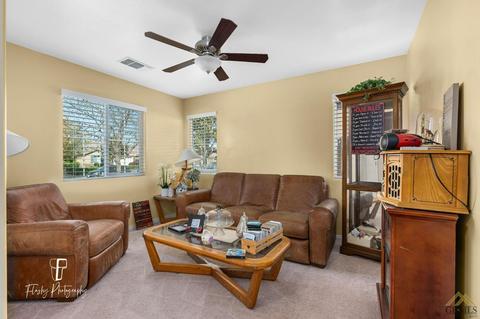6430 Declaration Way, Bakersfield, CA 93313 photo 5