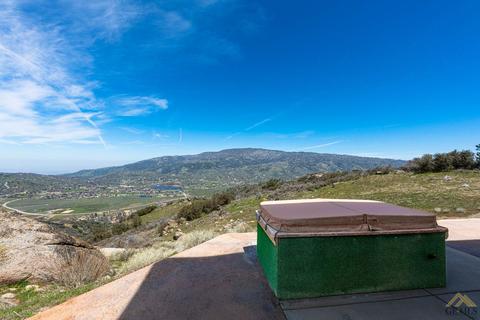 29301 Skyline Dr, Tehachapi, CA 93561 photo 8