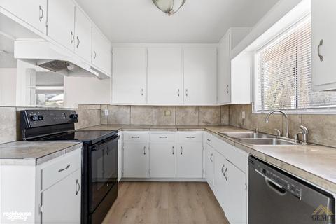 506 Harding Ave, Taft, CA 93268 photo 11