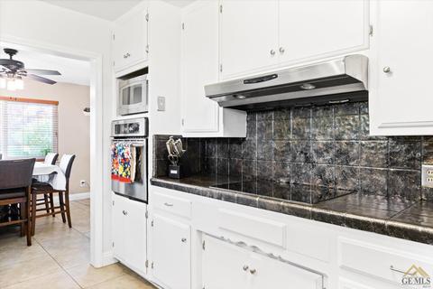 907 Devore Ave, Bakersfield, CA 93308 photo 15