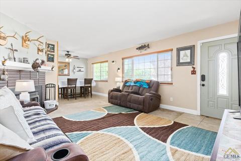 907 Devore Ave, Bakersfield, CA 93308 photo 10