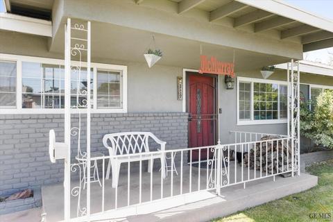 907 Devore Ave, Bakersfield, CA 93308 photo 4