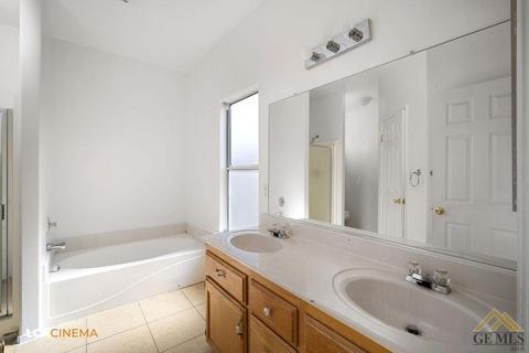 3105 Esperanza Dr, Bakersfield, CA 93313 photo 15