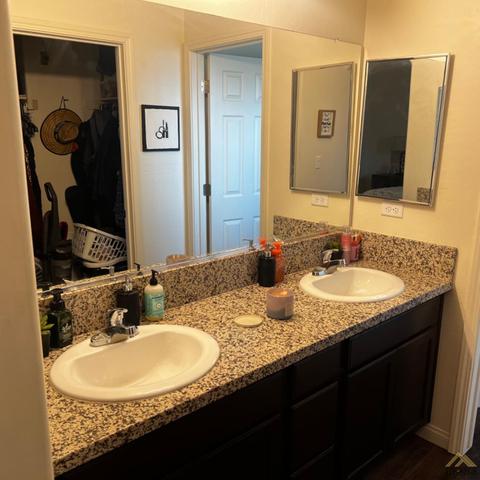 482 Corte Perez, Delano, CA 93215 photo 12