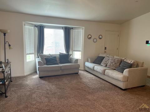 482 Corte Perez, Delano, CA 93215 photo 3