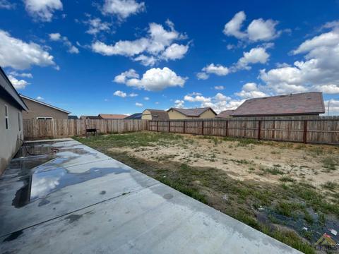 482 Corte Perez, Delano, CA 93215 photo 16