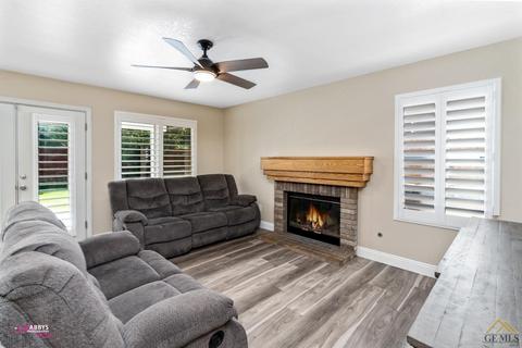 1008 Devonshire St, Bakersfield, CA 93312 photo 16
