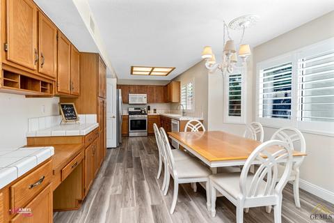 1008 Devonshire St, Bakersfield, CA 93312 photo 10