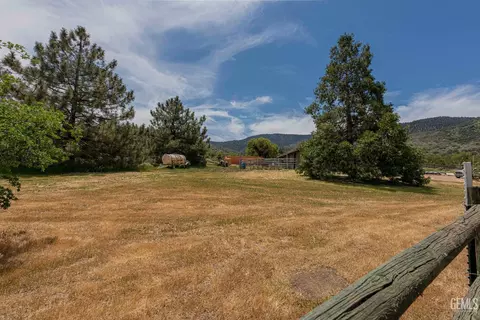 18231 Old Ranch Rd, Tehachapi, CA 93561 photo 5