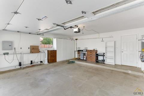 11201 Dee Dee Ct, Bakersfield, CA 93312 photo 31