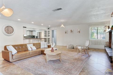 11201 Dee Dee Ct, Bakersfield, CA 93312 photo 10
