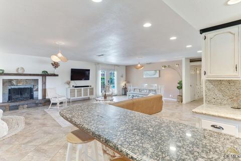 11201 Dee Dee Ct, Bakersfield, CA 93312 photo 16