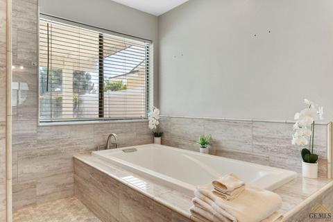 11201 Dee Dee Ct, Bakersfield, CA 93312 photo 23