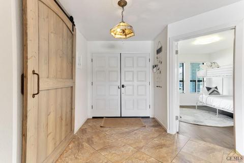 11201 Dee Dee Ct, Bakersfield, CA 93312 photo 18