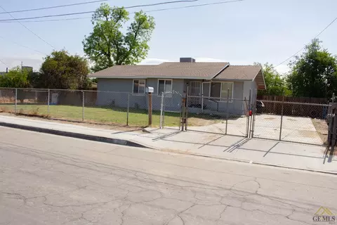 9713 Gilbert St, Lamont, CA 93241 photo 32