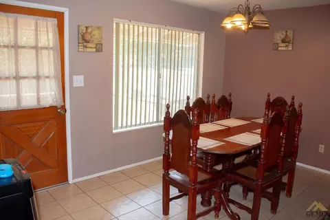 9713 Gilbert St, Lamont, CA 93241 photo 36