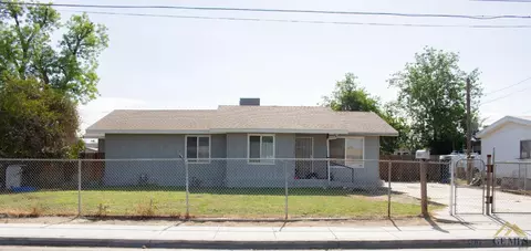 9713 Gilbert St, Lamont, CA 93241 photo 31