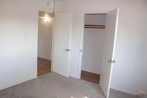 9713 Gilbert St, Lamont, CA 93241 photo 17