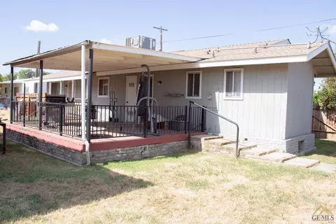 9713 Gilbert St, Lamont, CA 93241 photo 42