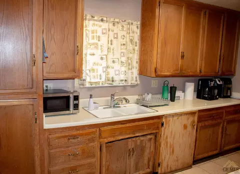 9713 Gilbert St, Lamont, CA 93241 photo 39