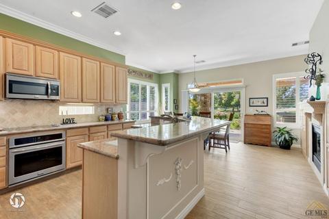 2407 Crocus Dr, Bakersfield, CA 93311 photo 17