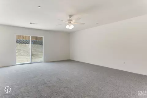 714 Sinatra Way, Shafter, CA 93263 photo 4