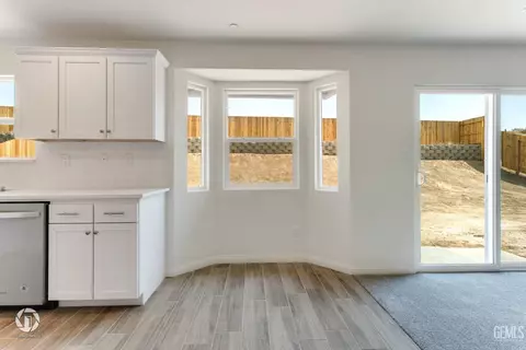 714 Sinatra Way, Shafter, CA 93263 photo 8
