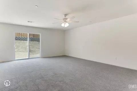 726 Sinatra Way, Shafter, CA 93263 photo 10