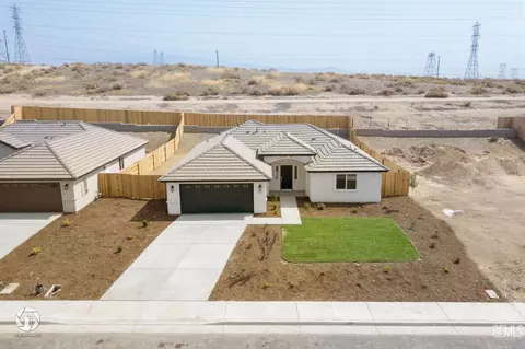 726 Sinatra Way, Shafter, CA 93263 photo 2