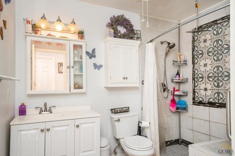 319 Fillmore St, Taft, CA 93268 photo 8