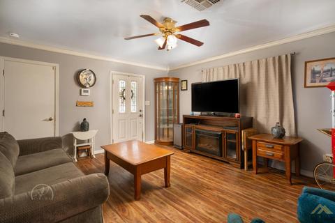 319 Fillmore St, Taft, CA 93268 photo 3